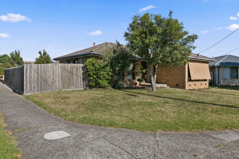 38 Greenbrook Drive, Epping