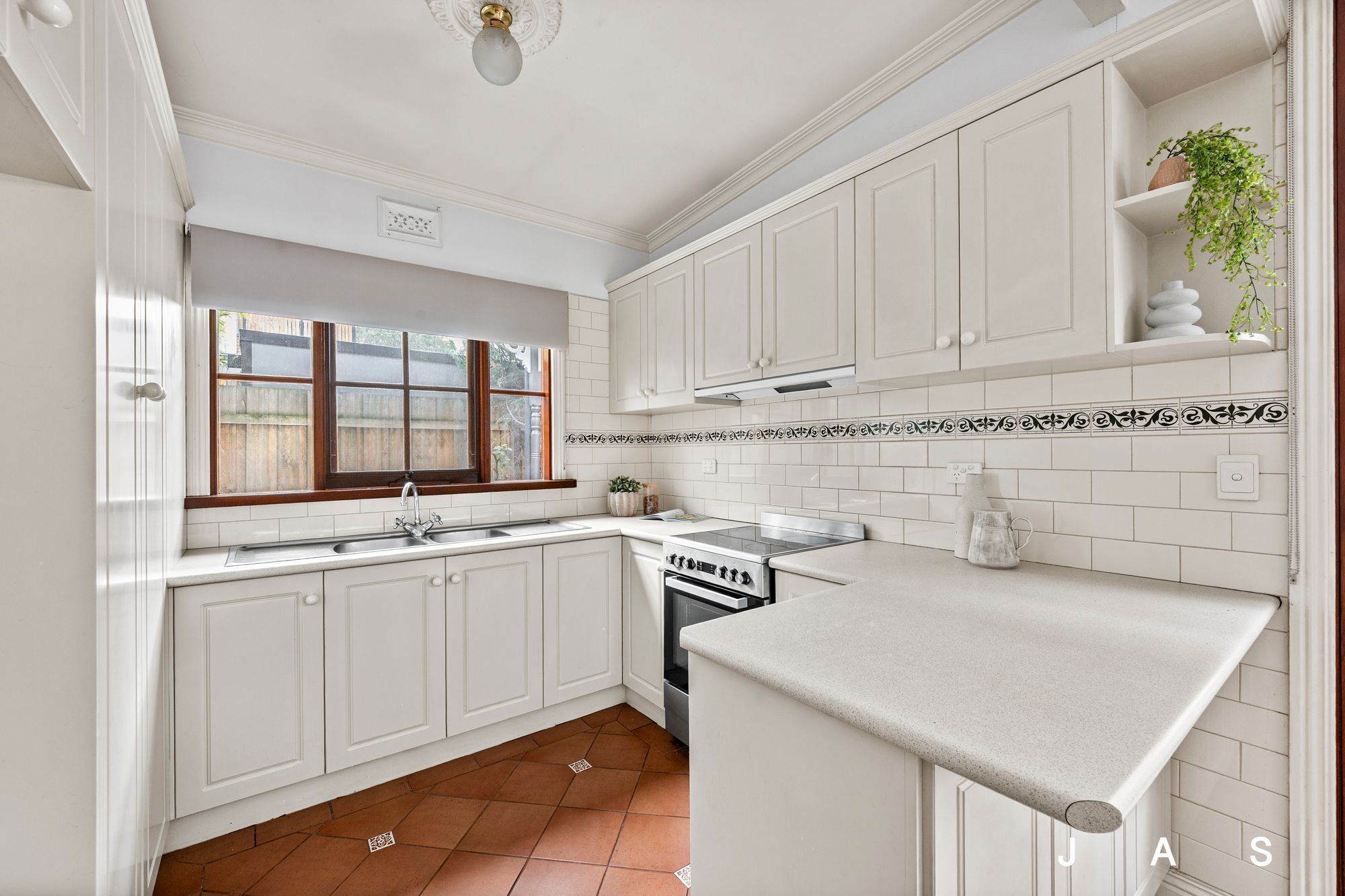 16 Charles Street Seddon VIC, Seddon - Thumbnail 4