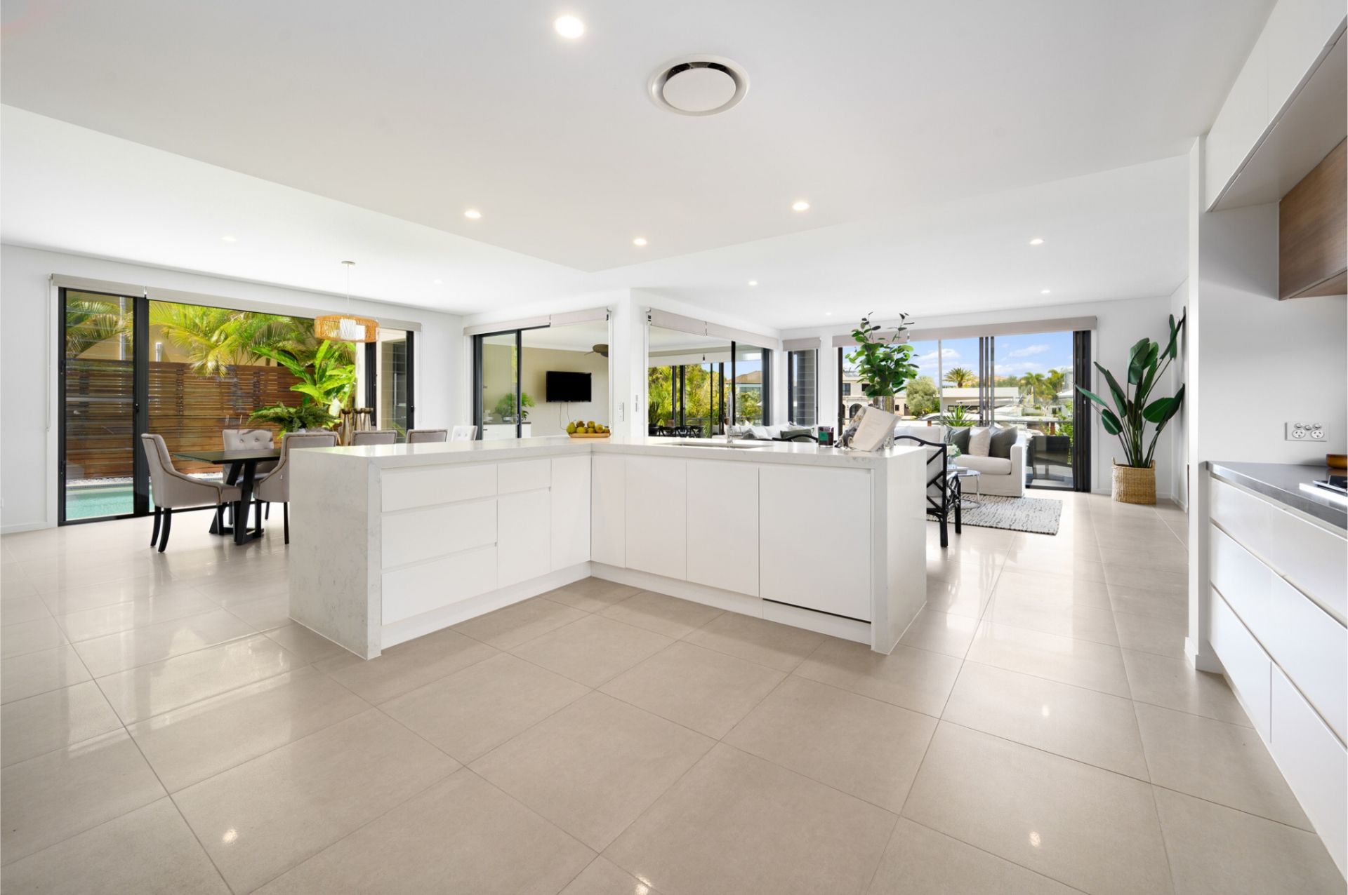 41 The Peninsula, Sovereign Islands QLD 4216, Sovereign Islands - Thumbnail 8