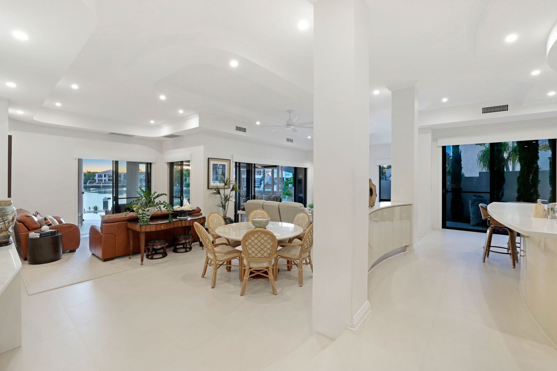 33 The Peninsula, Sovereign Islands QLD 4216, Sovereign Islands - Thumbnail 5