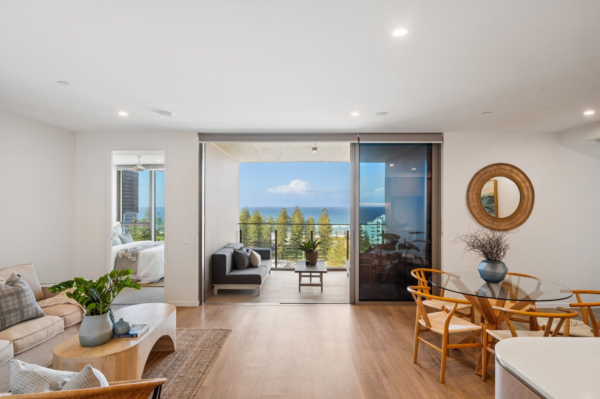 1003/146-148 Surf Parade, Broadbeach - Thumbnail 3
