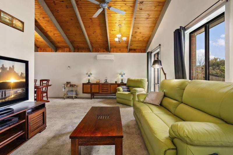 3 Windeatt Close, Mill Park