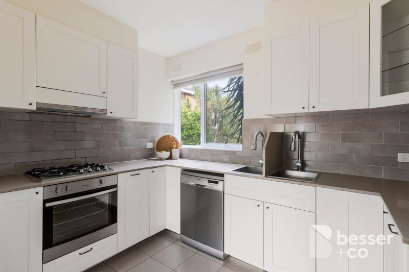 2/10 Sebastopol Street, Caulfield North - Thumbnail 7