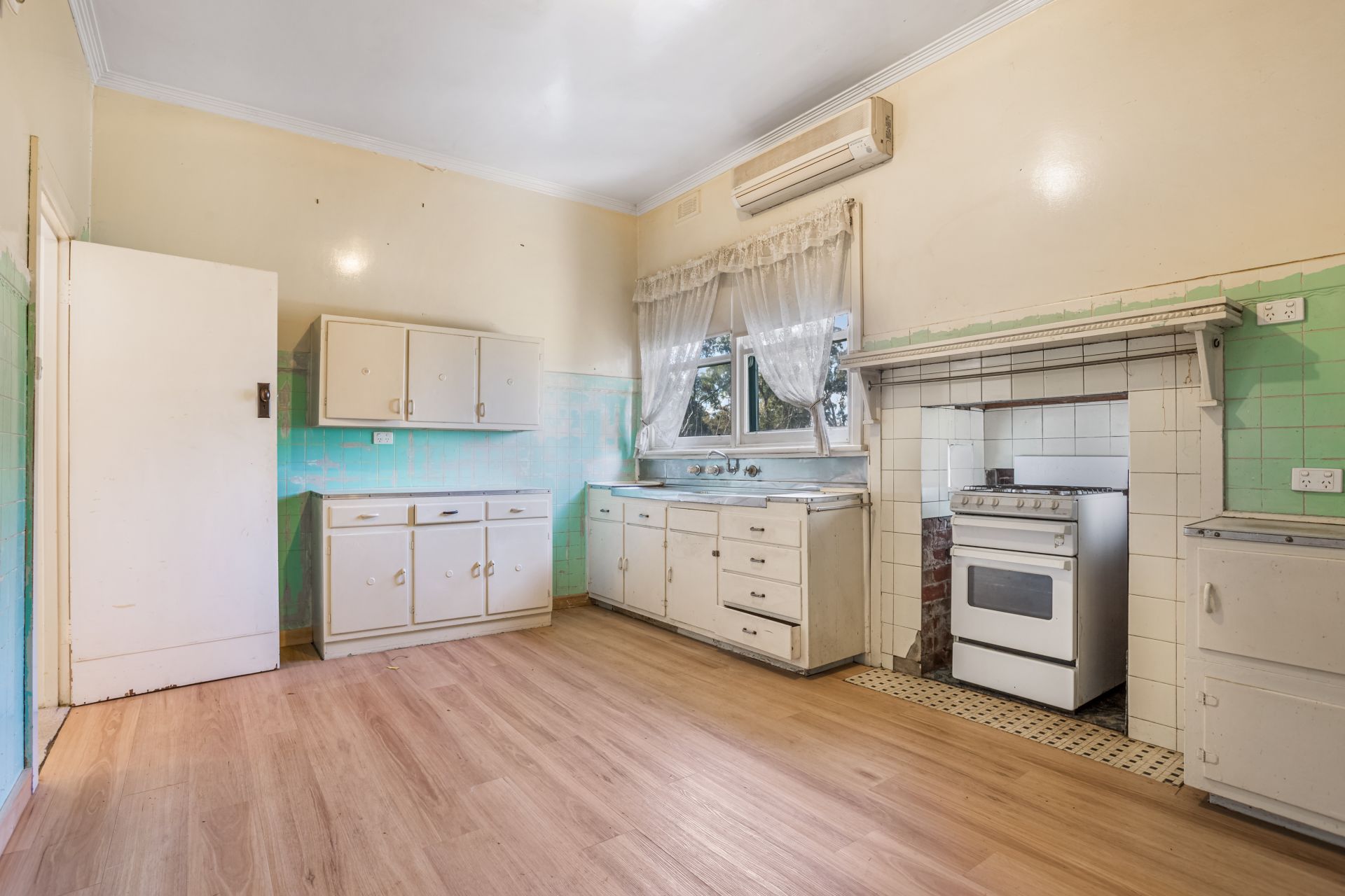 132 Victoria Road, Harcourt, Harcourt, Harcourt - Thumbnail 4