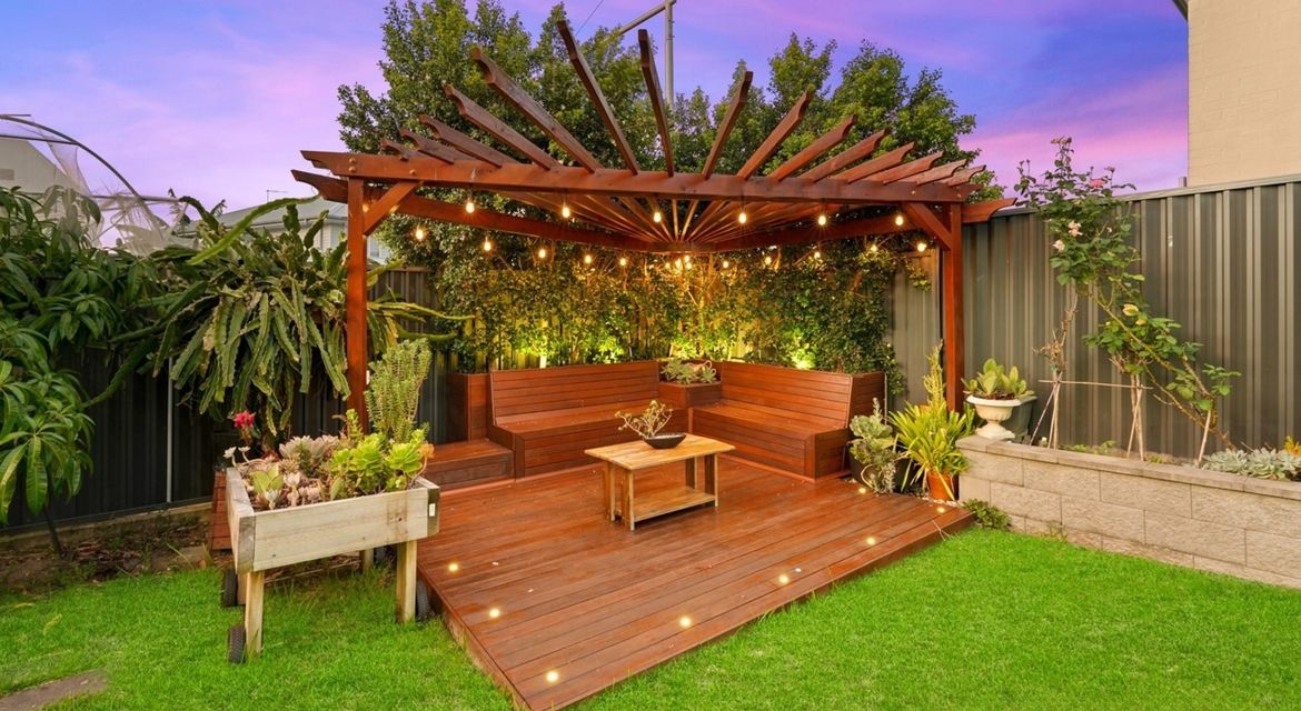 Denham Court 5 Storksbill Avenue