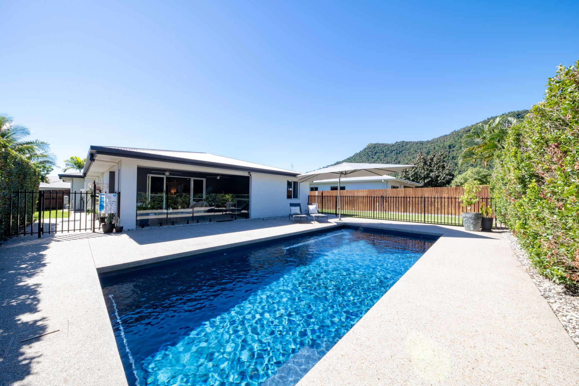 3 Corrimandle Grove Cannonvale QLD, Cannonvale - Thumbnail 3