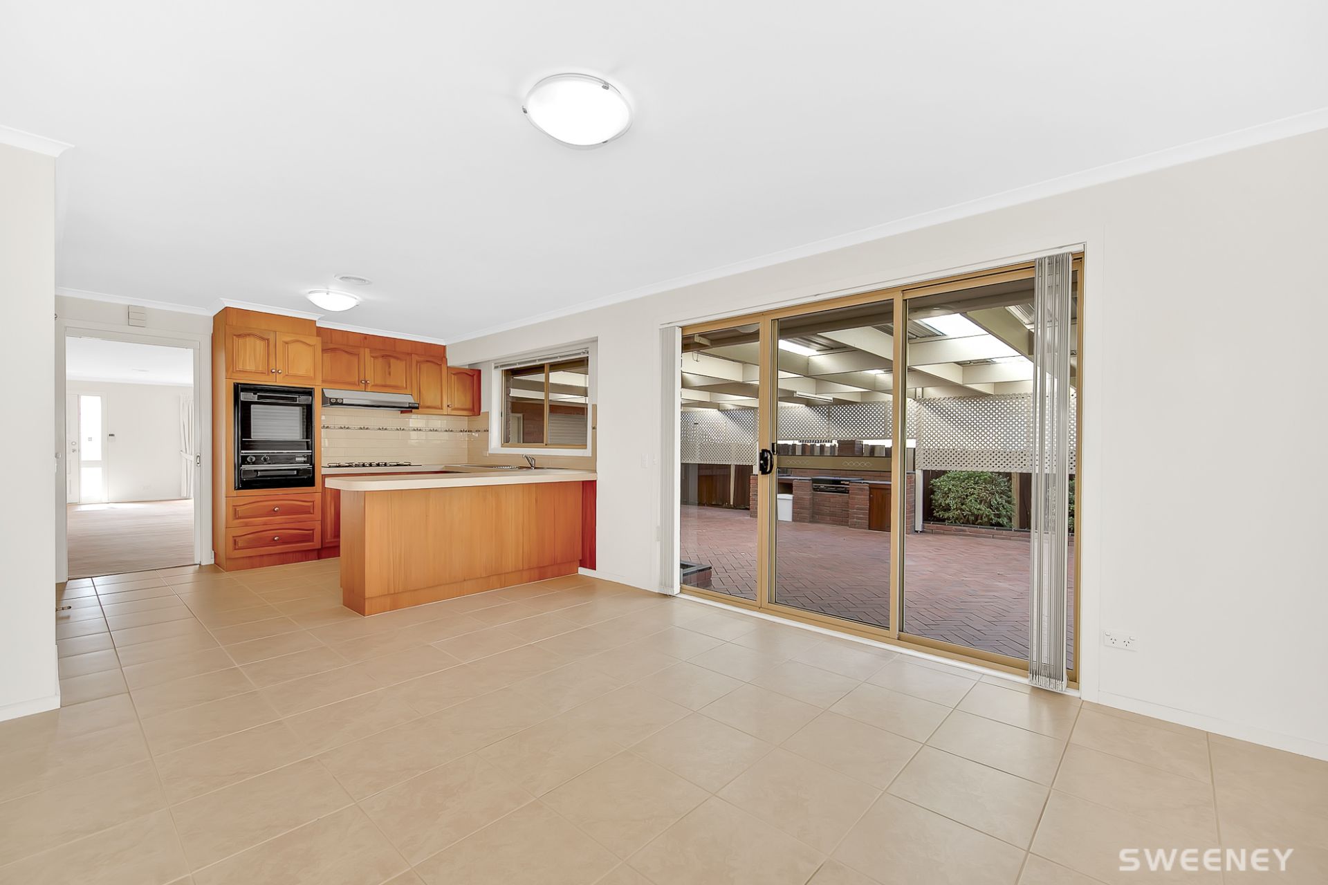 15 Hakea Court, Altona Meadows - Thumbnail 4