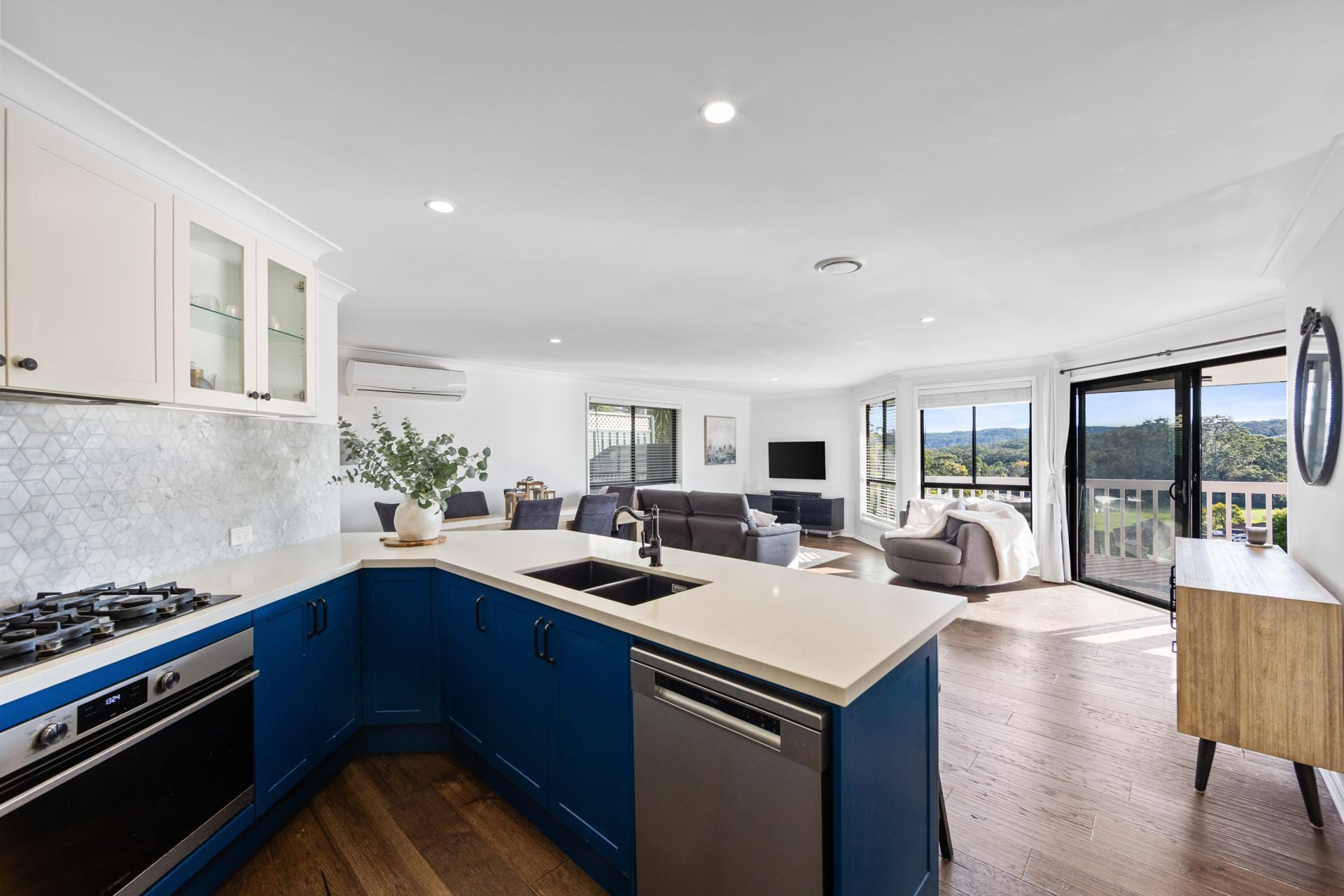 15 Crestview Place, Lisarow, Lisarow - Image 1