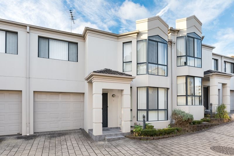 6/91-93 Caldarra Avenue ENGADINE 2233