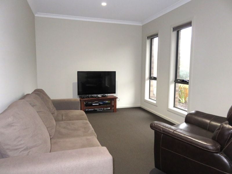 16 Calm Avenue, Craigieburn