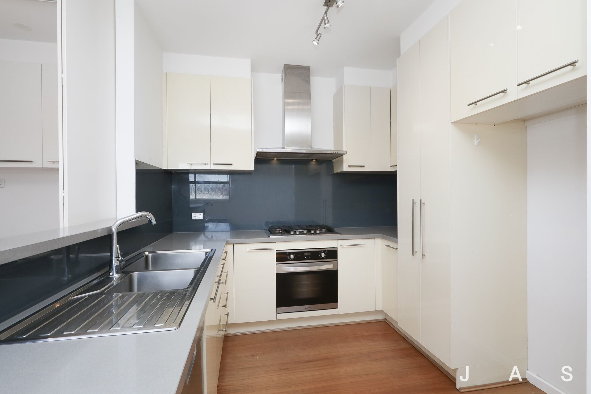 6 Crown Street Footscray VIC, Footscray - Thumbnail 4