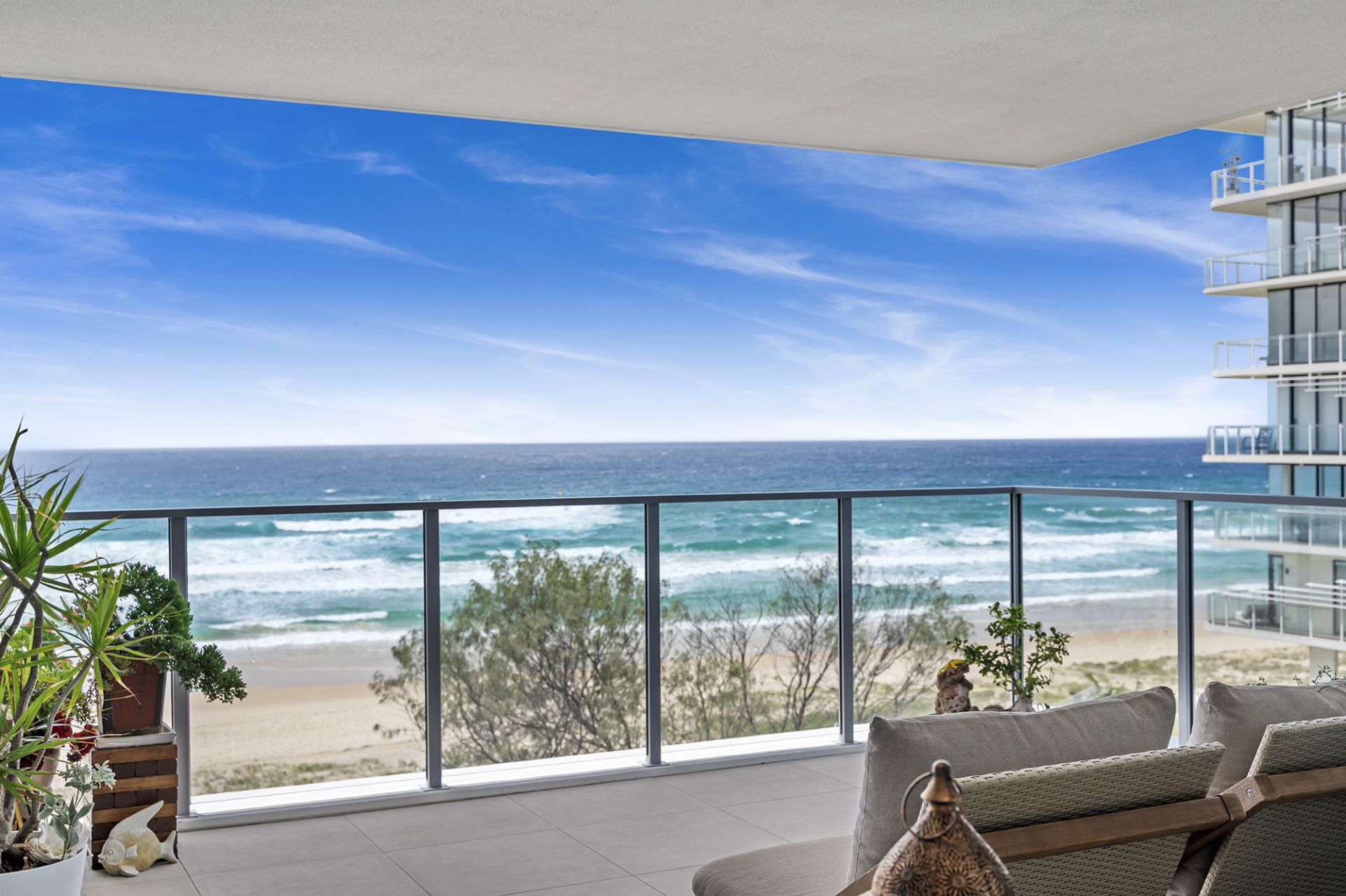 602/4 Twenty First Avenue, Palm Beach - Thumbnail 2