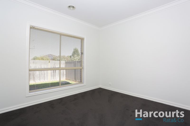 2/43 Banff Street, Reservoir