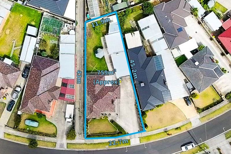 13 Ruthven Crescent, Lalor