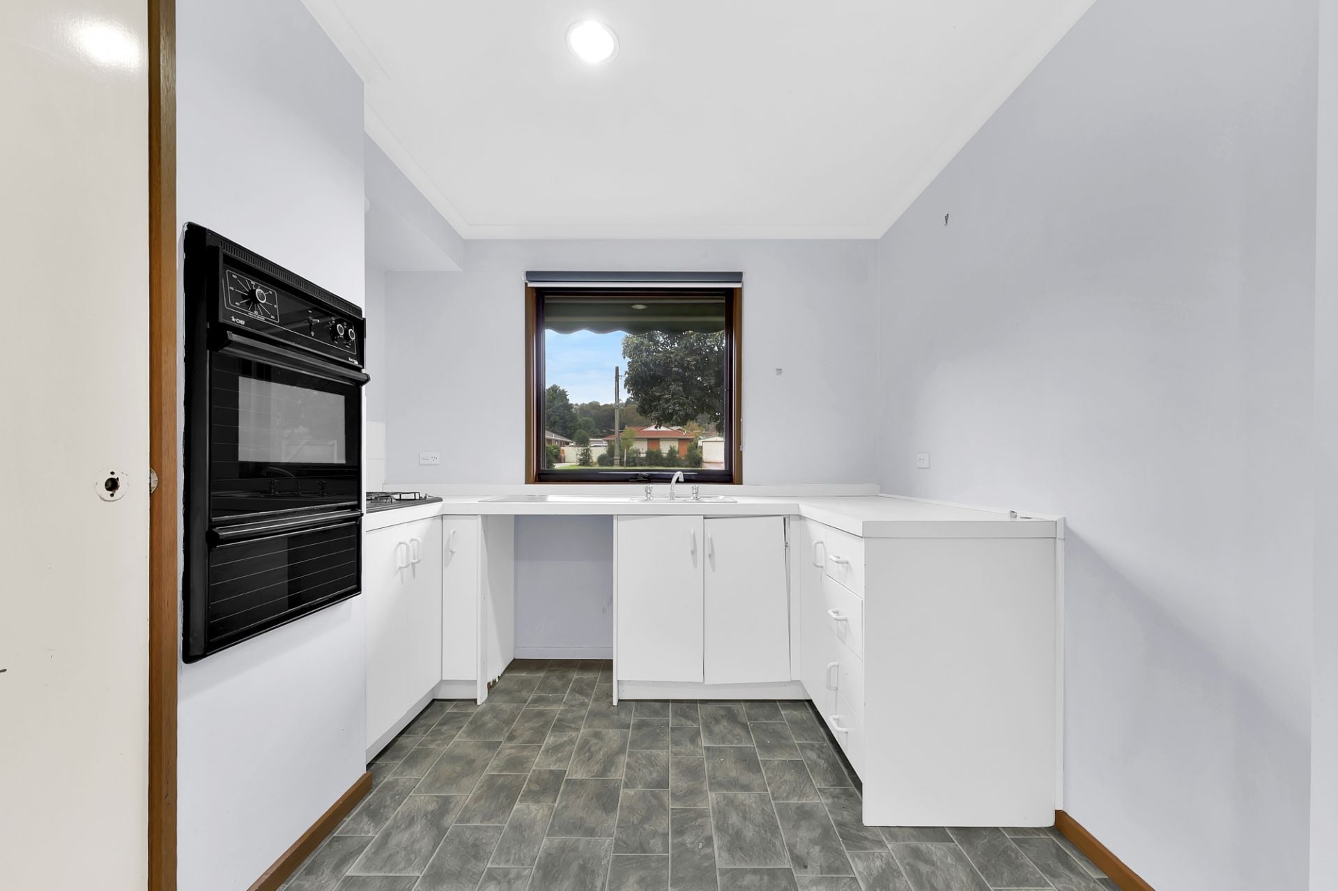 THREE BEDROOM TWO BATHROOM FAMILY HOME