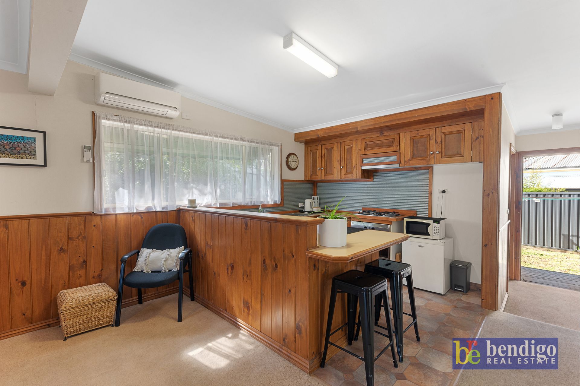 77 Russell Street Quarry Hill VIC, Hill - Thumbnail 3