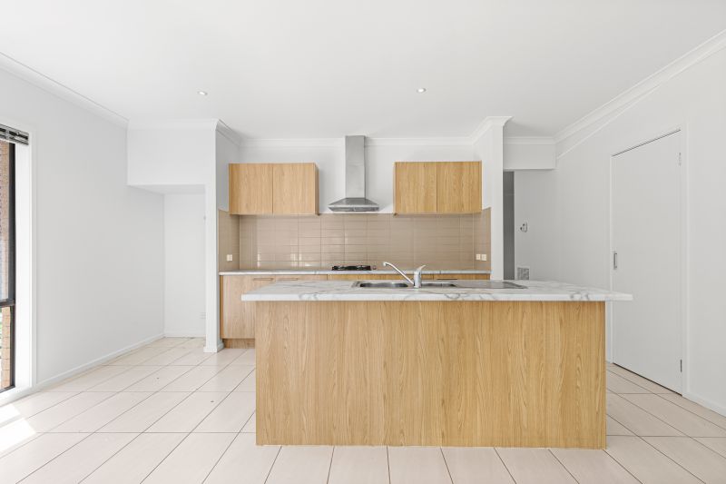 5 Bear Crescent, Doreen