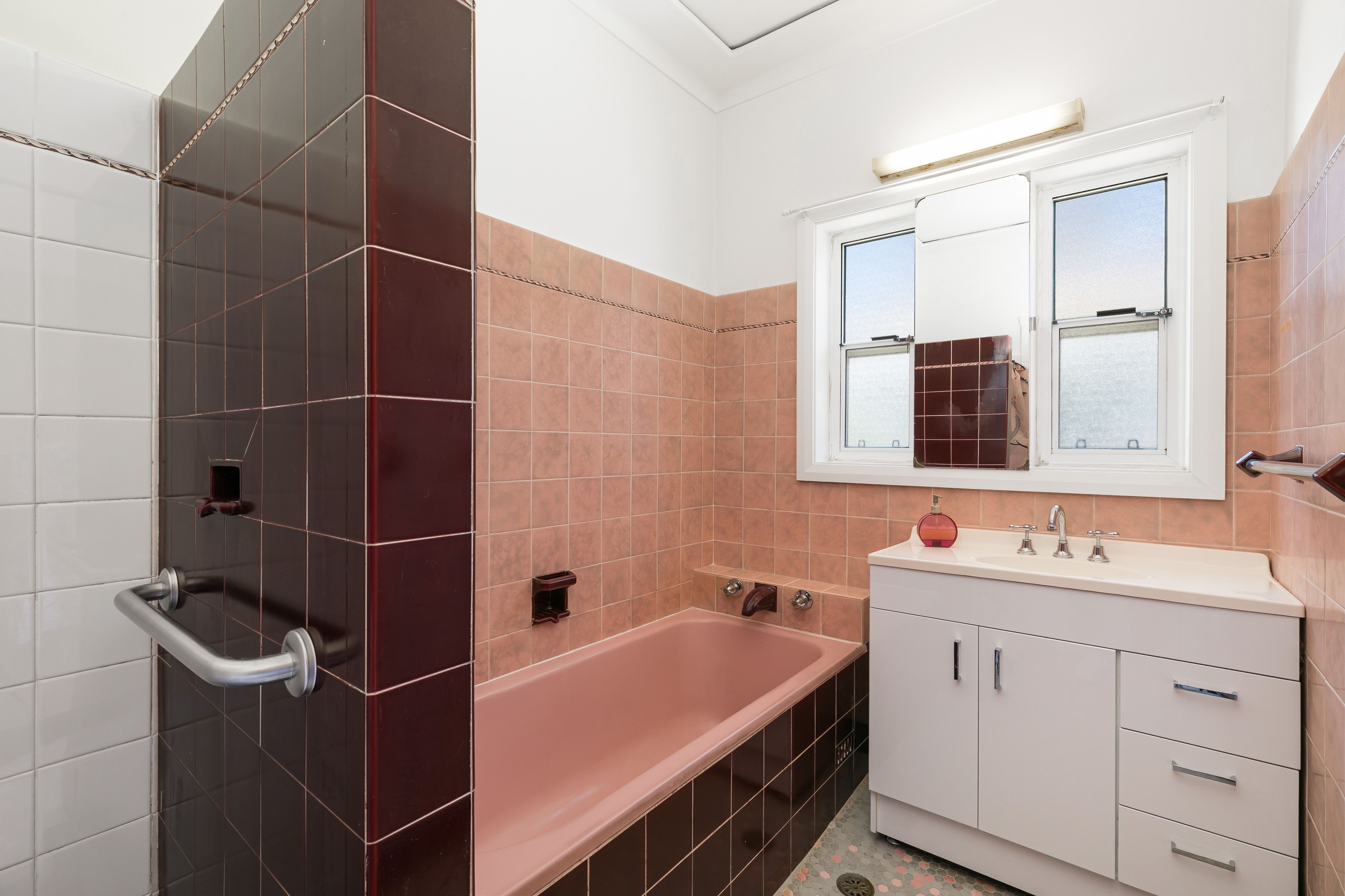 5 Kitchener Street CARINGBAH 2229