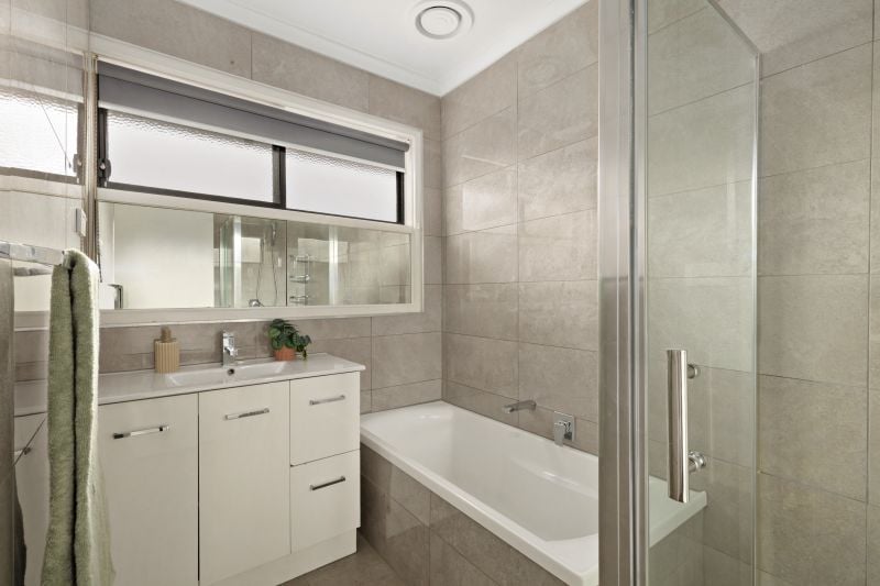 34 Festival Grove, Lalor