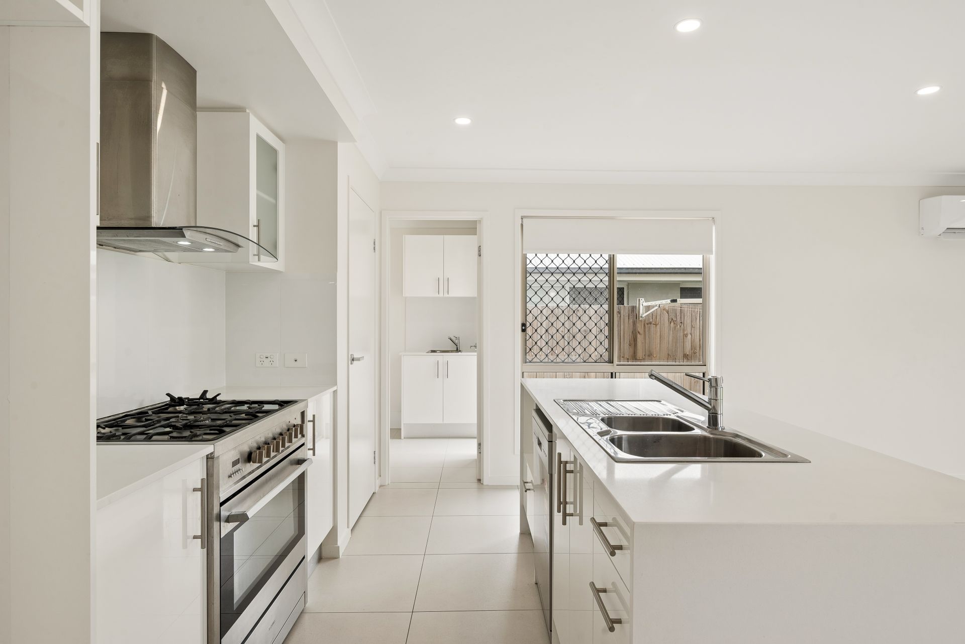 9 Swensen Street, Greenbank, Greenbank - Thumbnail 6