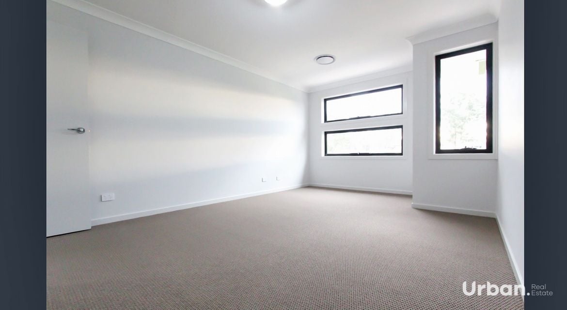 Austral 32 Tamarin Rock Avenue Street