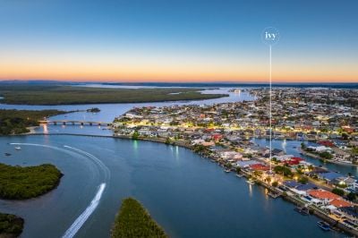 Main River Double Block – 1,409m² of Private Blue-Chip Waterfront