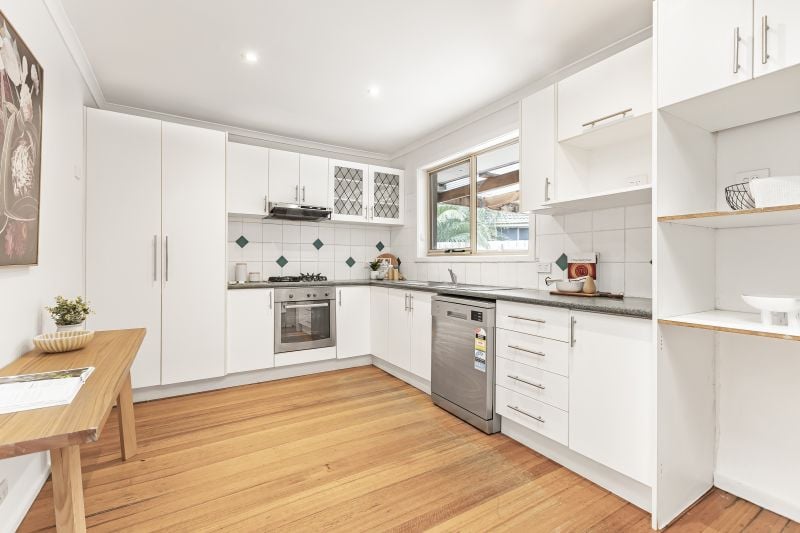 18 Peppercorn Parade, Epping