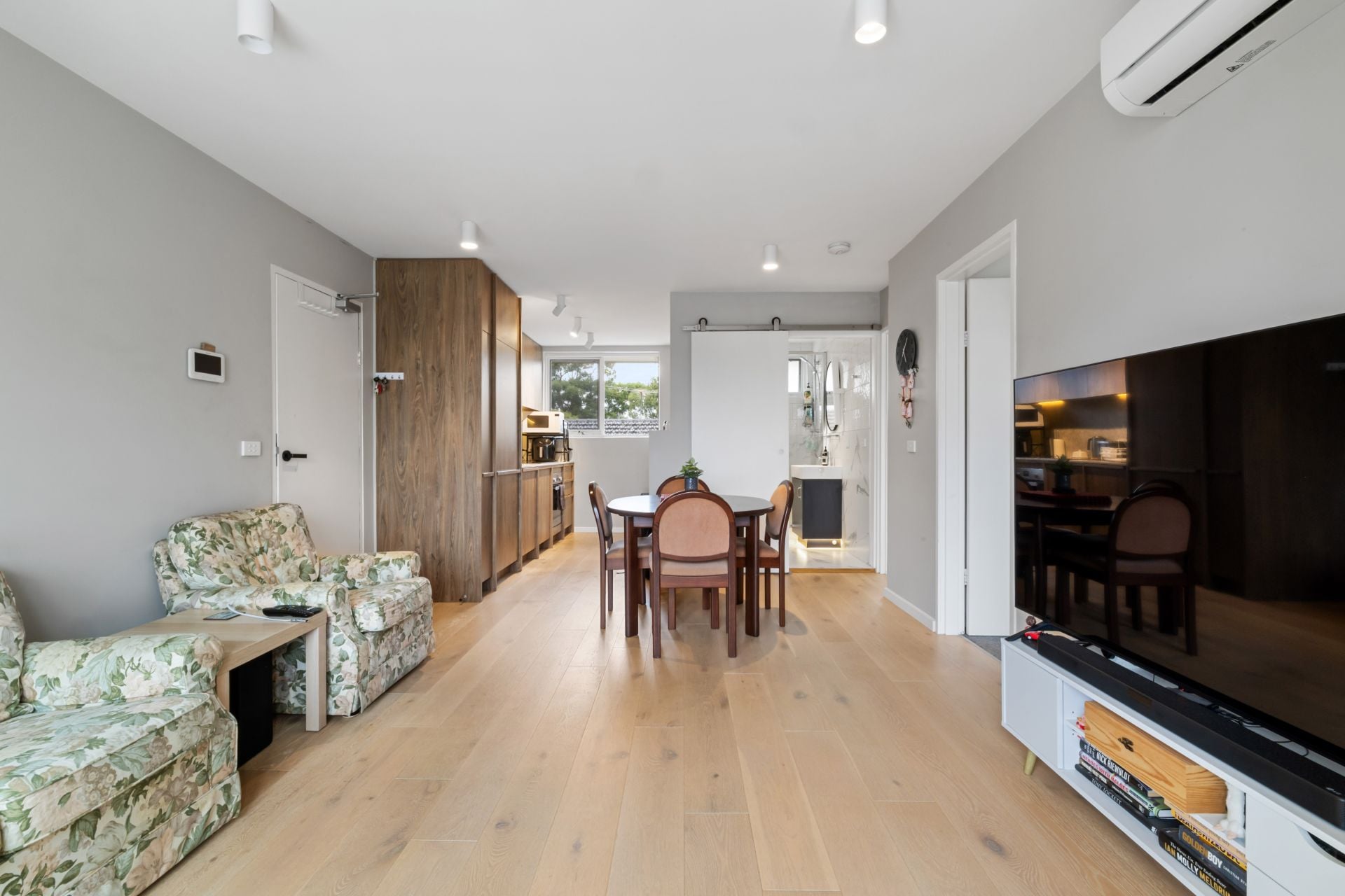 Vogue Style Living In A Well-Connected Location