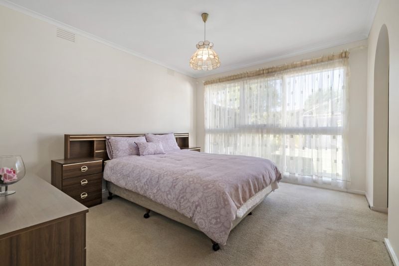 4 Lawrence Court, Bundoora