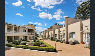Norwest 10/20 Fairway Drive
