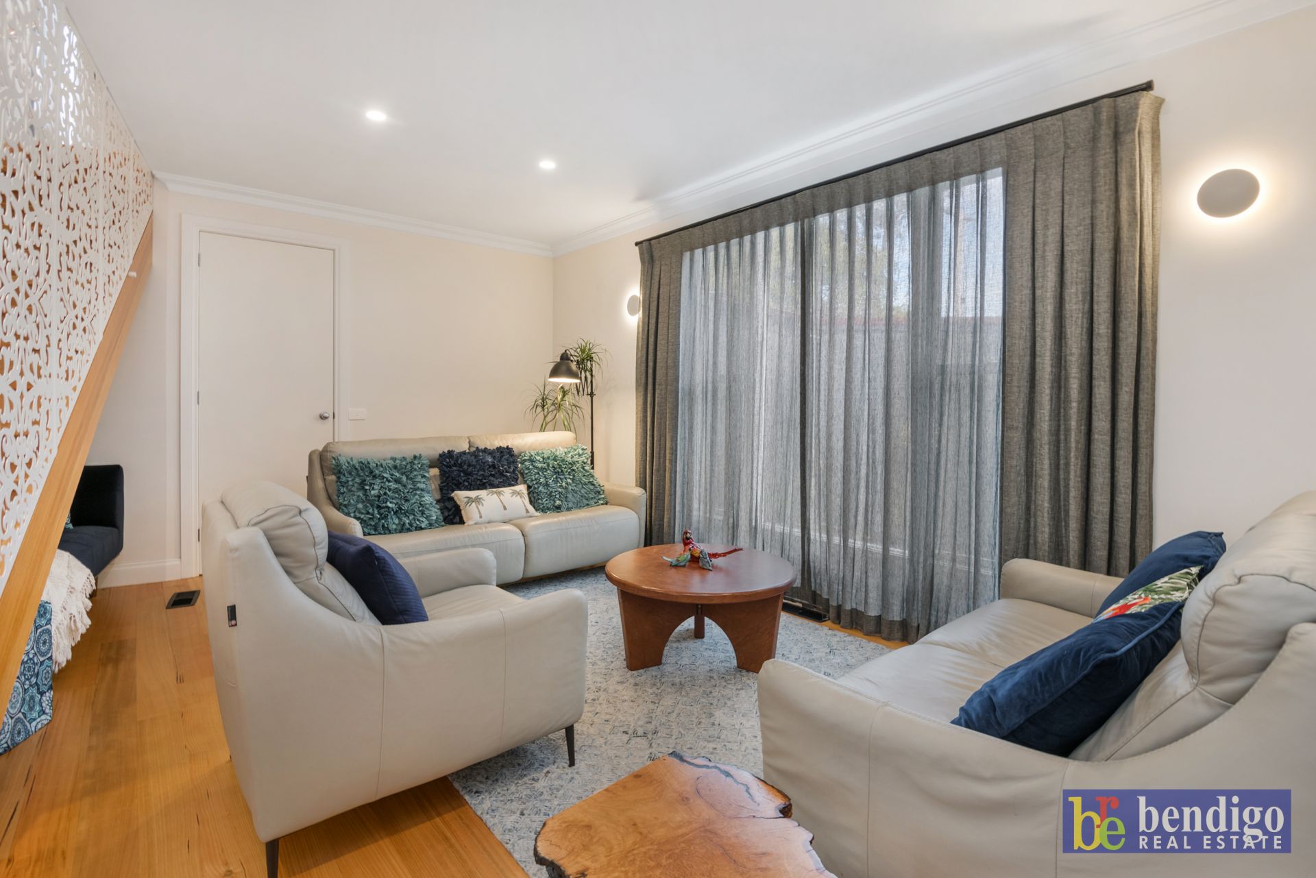 84 Old Violet Street Ironbark VIC, Ironbark - Thumbnail 3