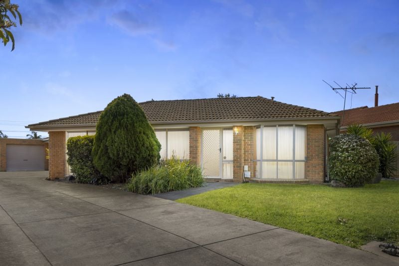 1/10 Brigden Court, Mill Park