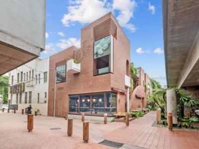 PRIME FISH LANE OFFICE | 419M2 NEWLY REFURBISHED TENANCY