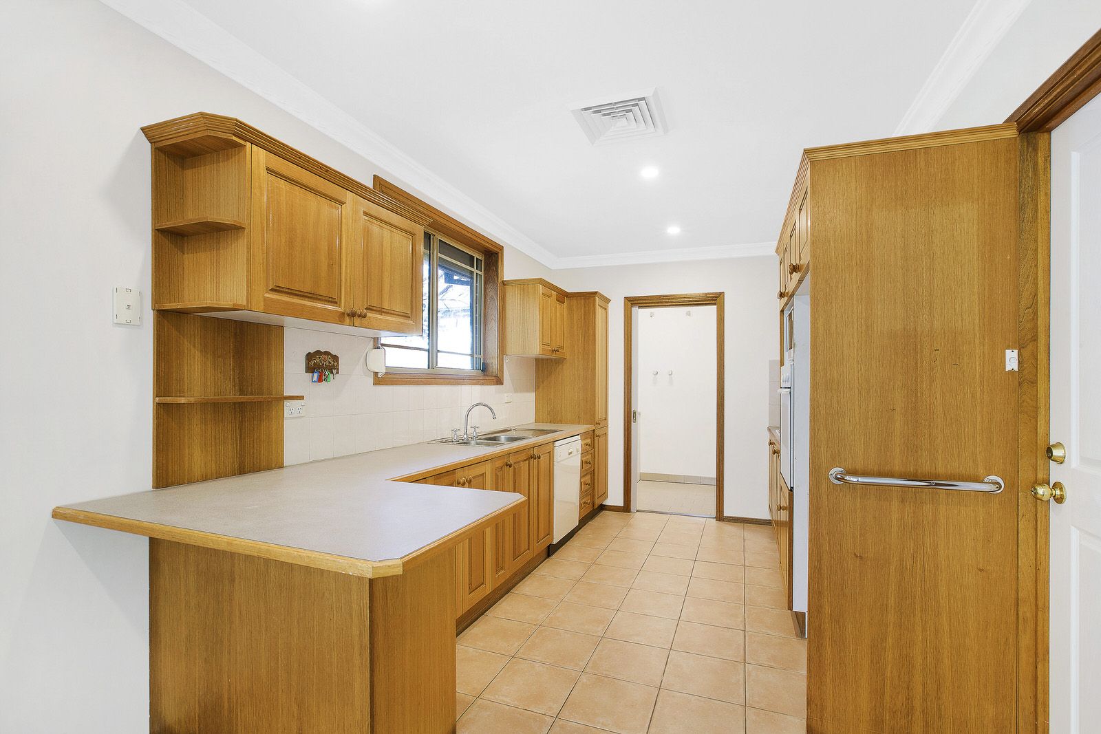 4/221 Kingsway CARINGBAH 2229