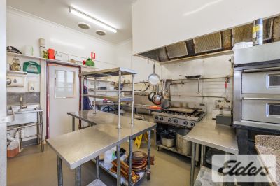 QUALITY OFFERING IN PADDINGTON'S RETAIL PRECINCT!