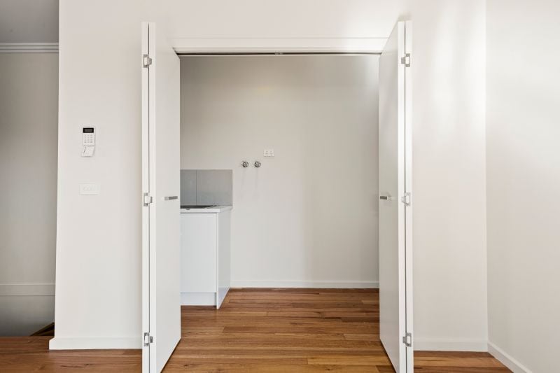 11/13 Elsey Road, Reservoir