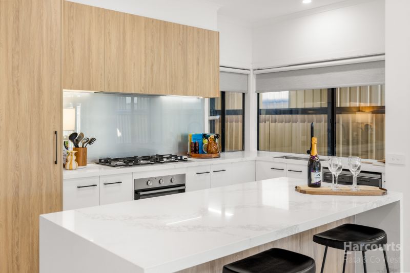 5 Kings Domain, Caroline Springs