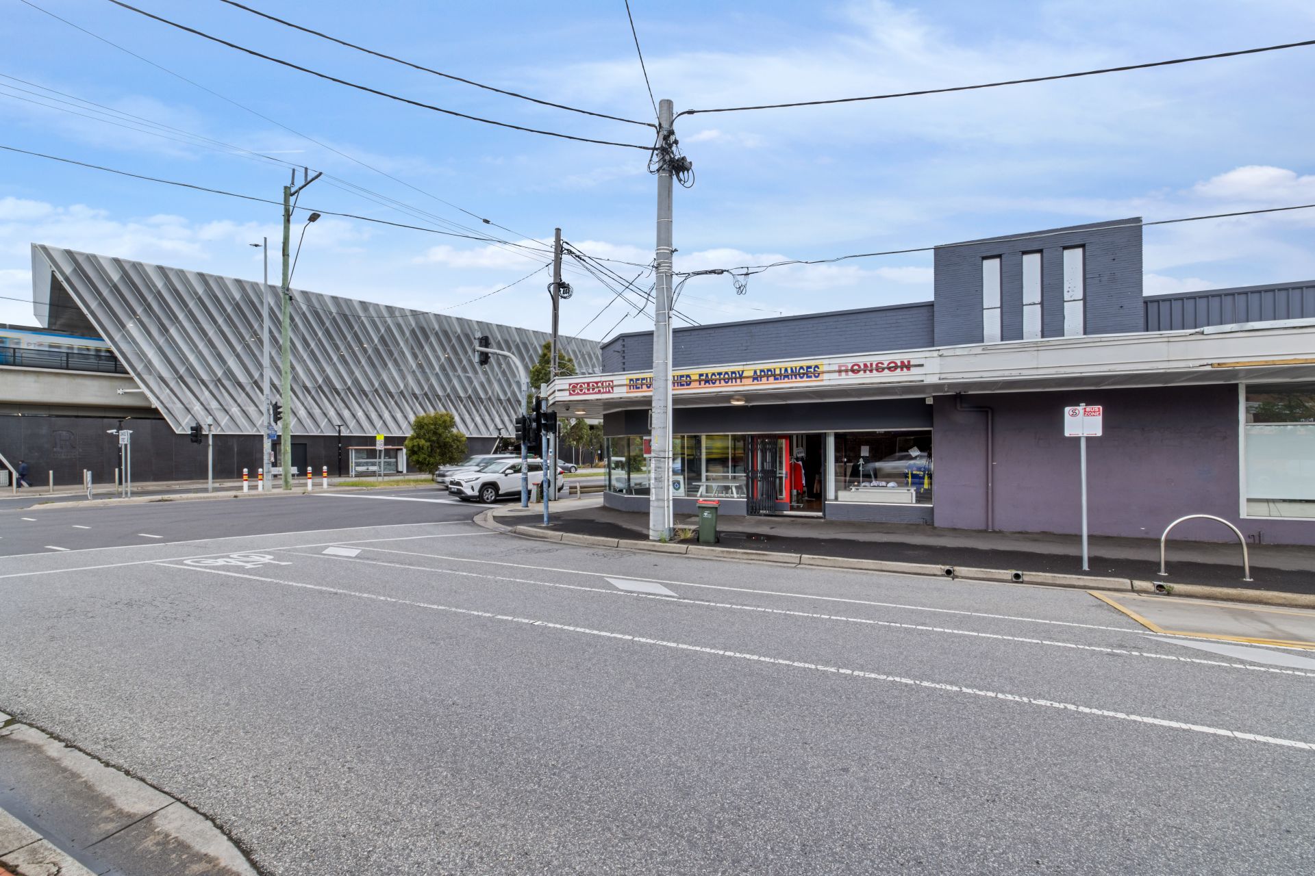 Prime Retail Opportunity in the Heart of Reservoir