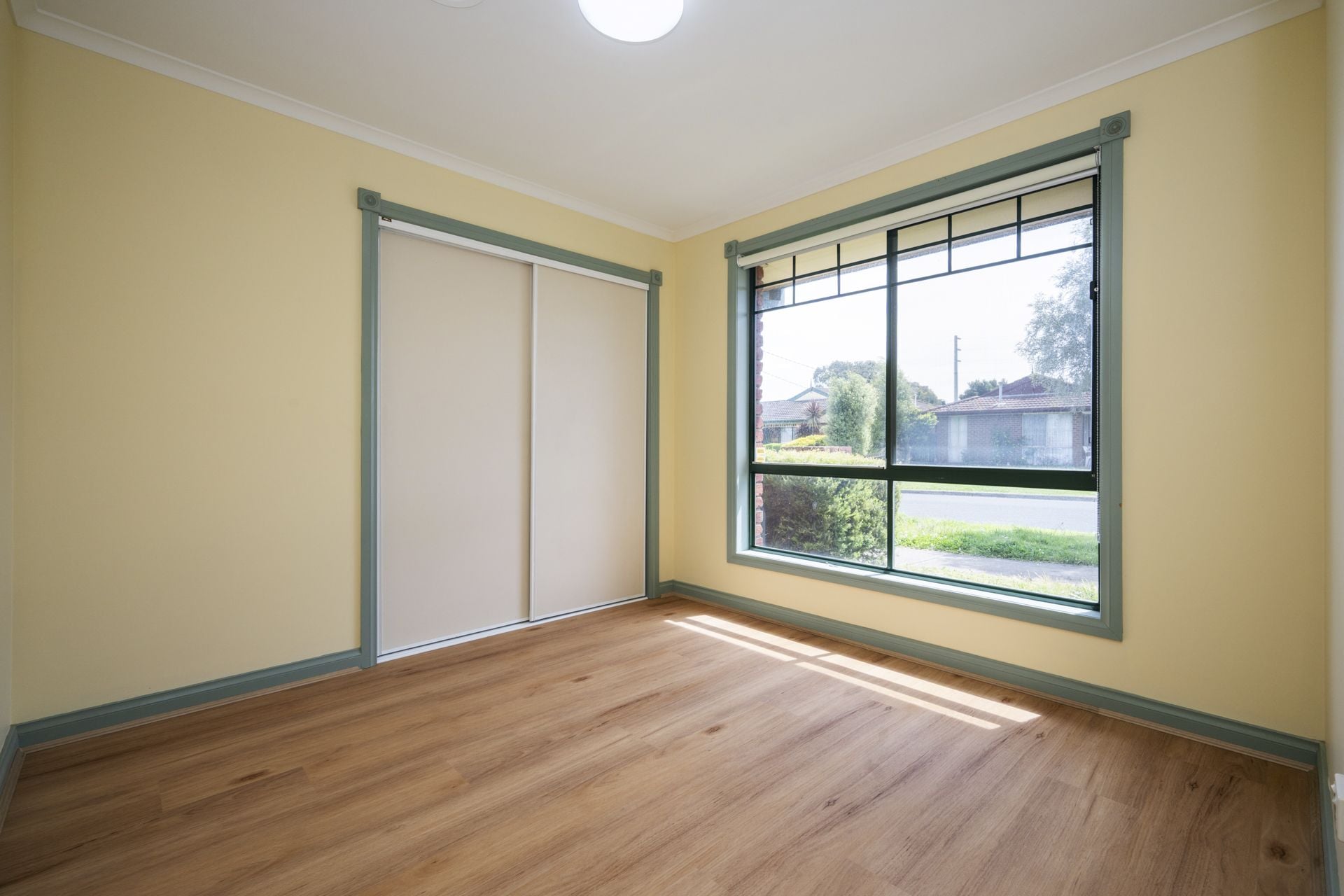 Fresh, Modern Living in a Convenient Location!