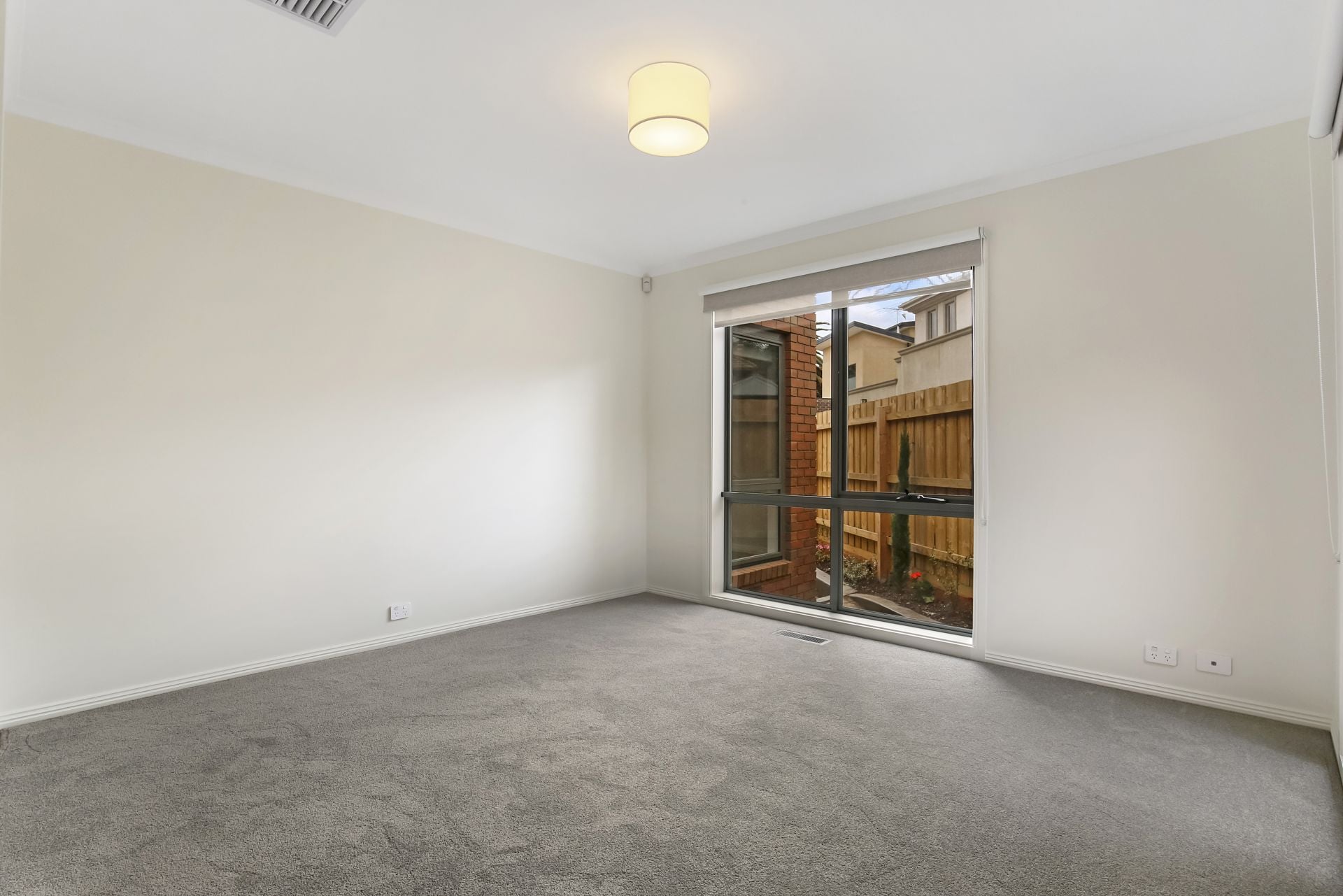 Executive Family Luxury Living in Ivanhoe