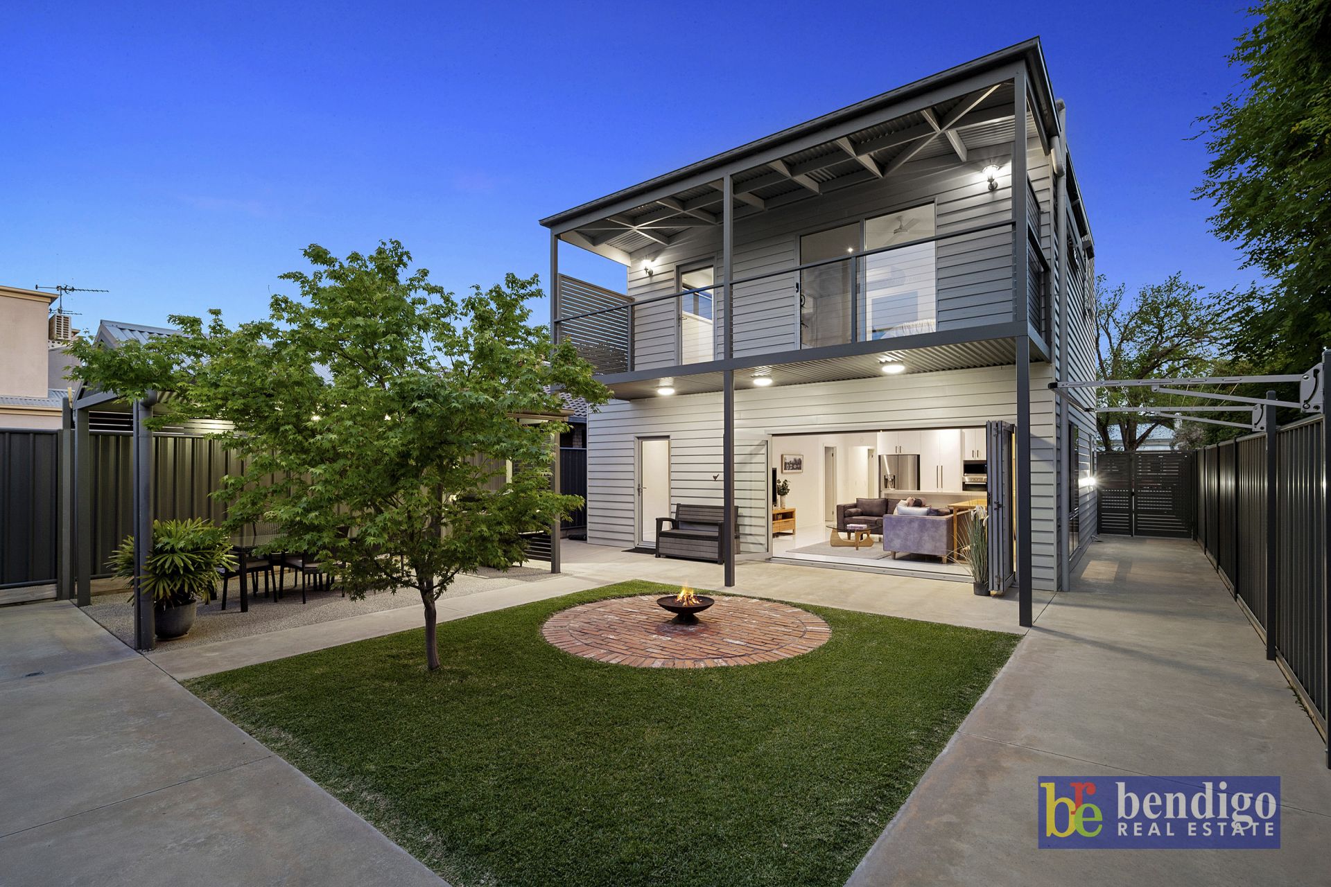 92 Hargreaves Street Bendigo VIC, Bendigo - Thumbnail 2