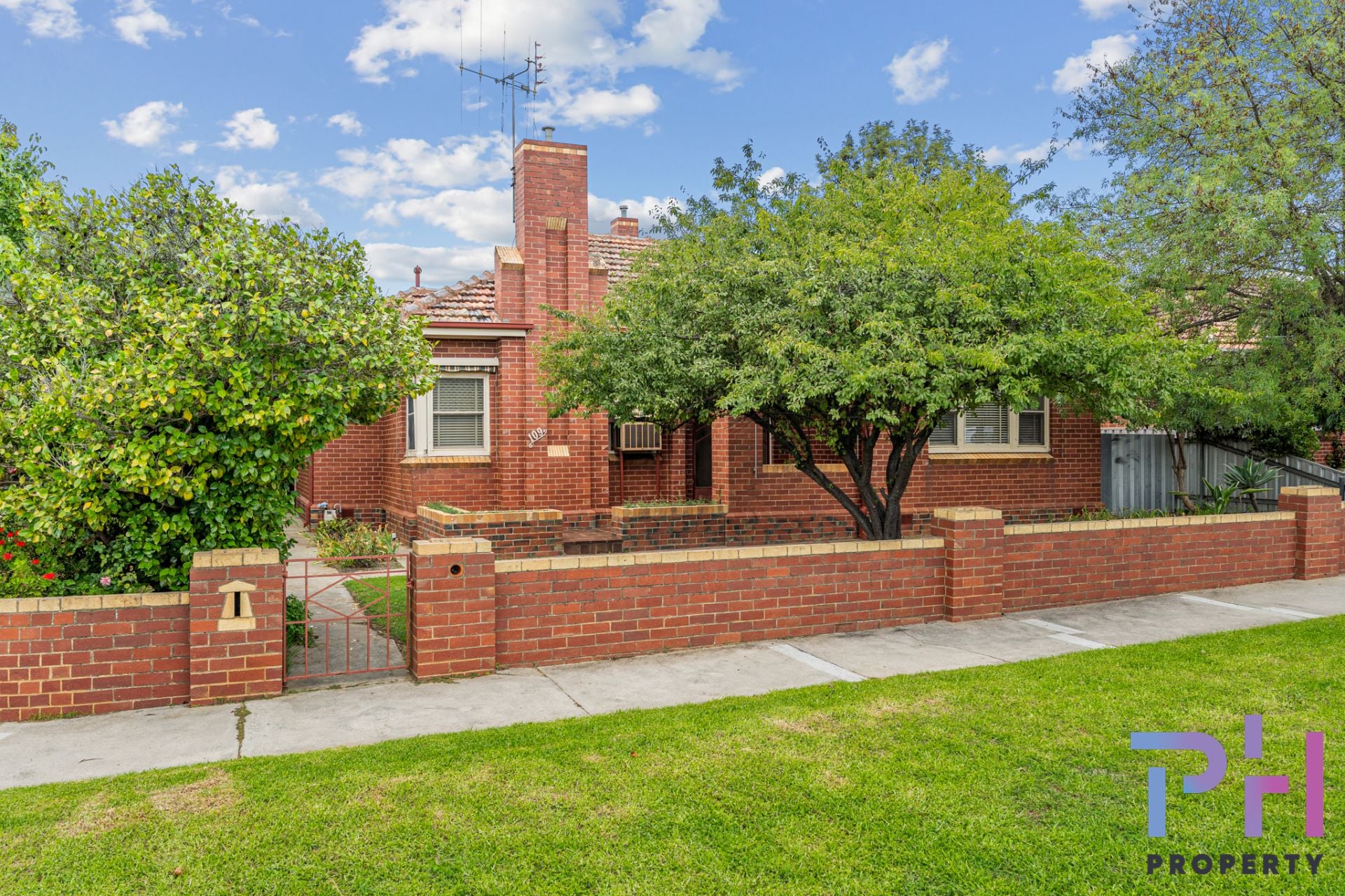 109 Neale Street Flora Hill VIC, Flora Hill - Image 1