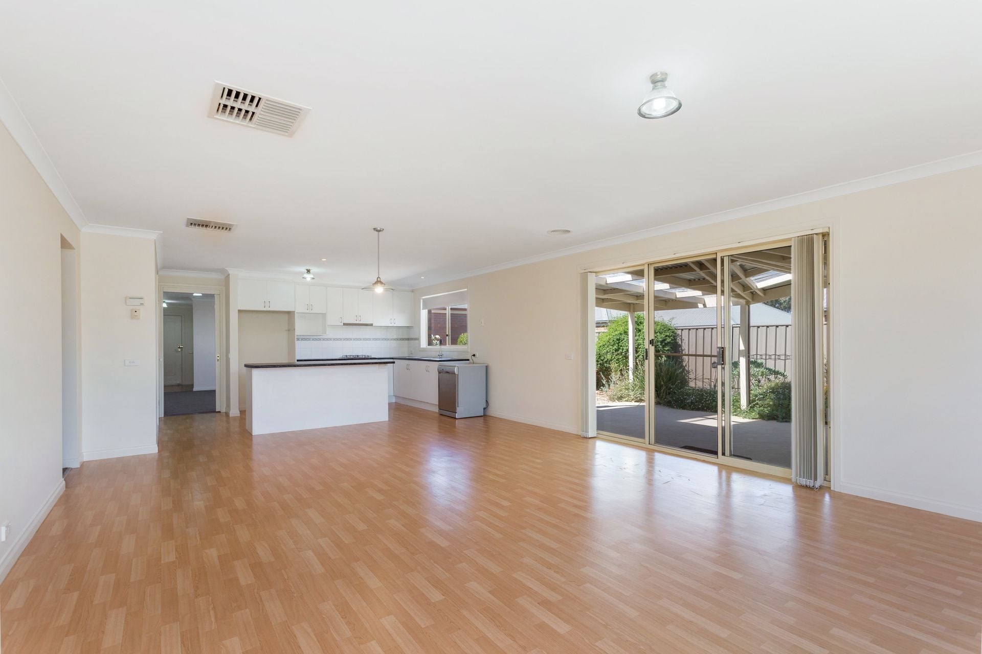 91a Mistletoe Street GOLDEN SQUARE VIC, 91a Mistletoe Street Golden Square - Thumbnail 3
