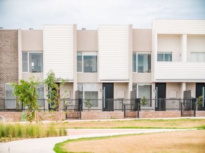 Denham Court 15 Geebung Lane