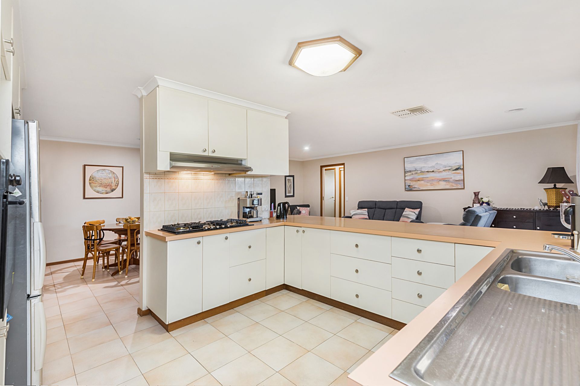 29 Harley Street Strathdale VIC, Strathdale - Thumbnail 3