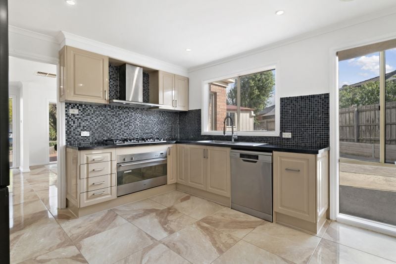 20 Oldfield Place, Epping