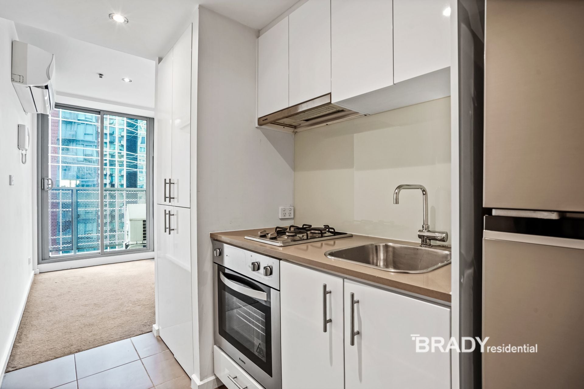 1806/8 Exploration Lane Melbourne VIC, Melbourne - Thumbnail 5