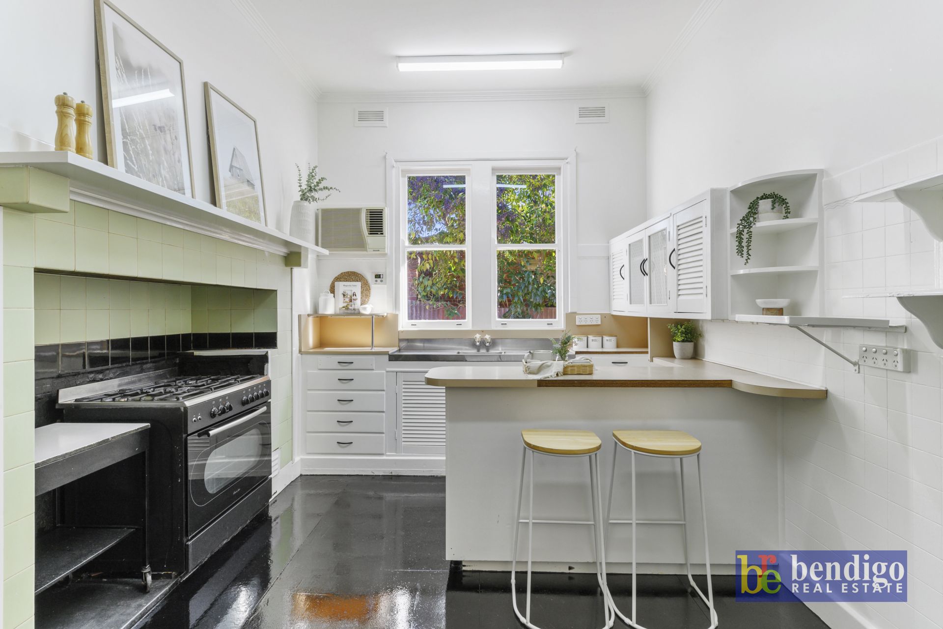 10 Casley Street Ironbark VIC, Ironbark - Thumbnail 8