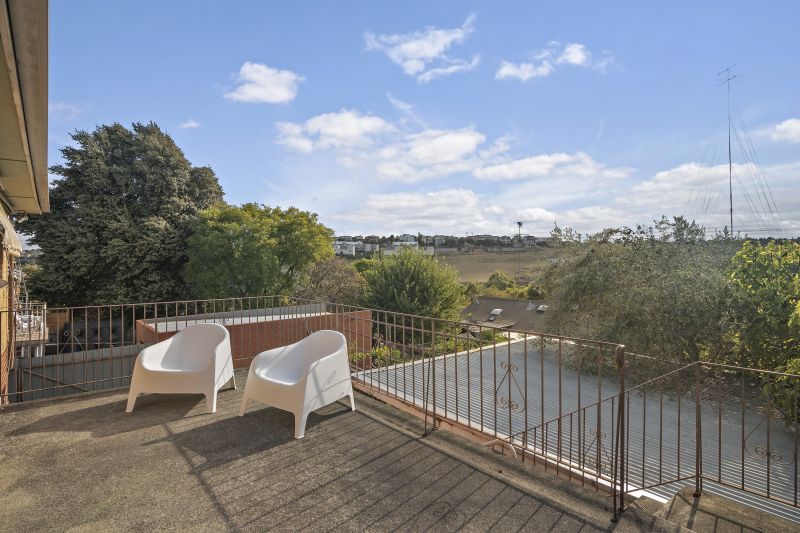 44 Valley Crescent, Glenroy
