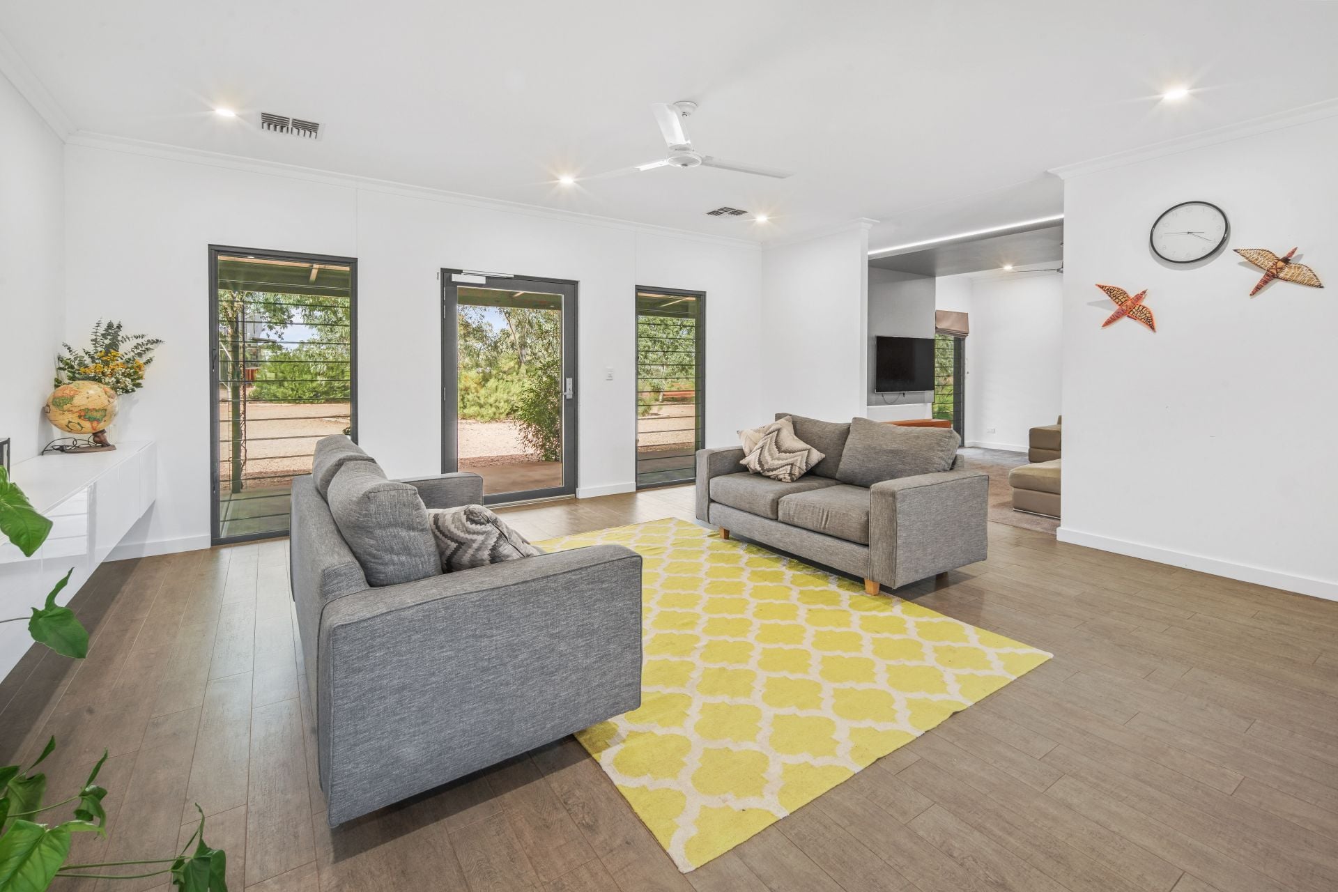 20 Chateau Road Connellan NT, Connellan - Thumbnail 3